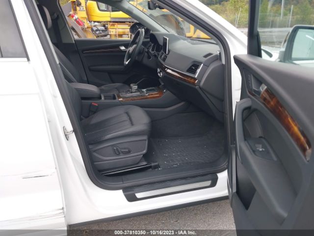 WA1BNAFY8J2096523 Audi Q5 Premium Plus