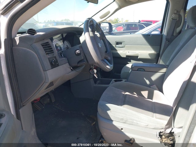2005 DODGE DURANGO SLT VIN: 1D4HD48D45F523616