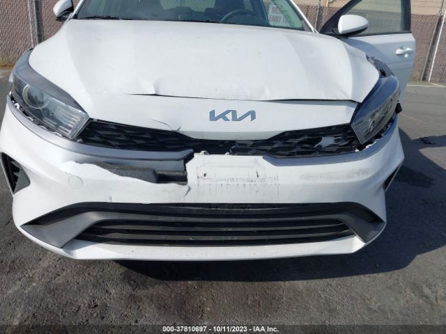 3KPF24AD2PE538987 KIA Forte Lxs