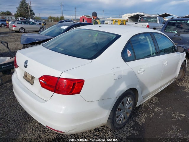 2014 VOLKSWAGEN JETTA SEDAN S VIN: 3VW2K7AJ5EM323982
