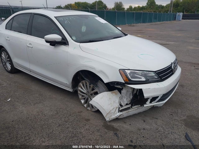3VWL17AJ3GM388825 Volkswagen Jetta Sedan 1.8t Sel