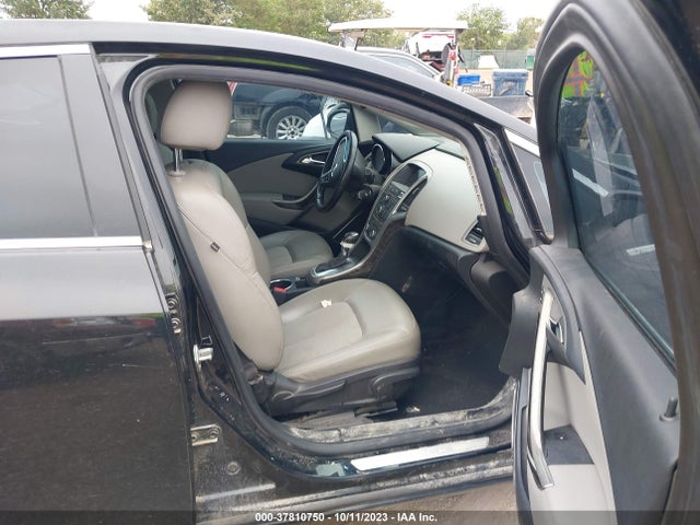 1G4PP5SK1E4211645 Buick Verano