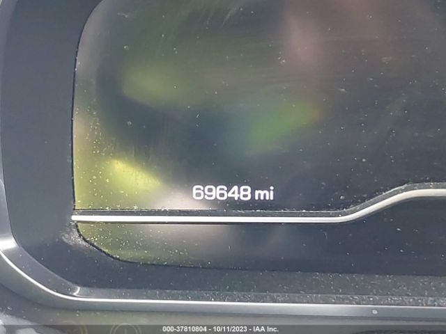 1GKS1GKD0NR167447 GMC Yukon Xl Slt