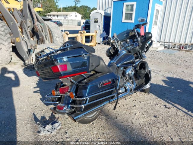 2013 HARLEY-DAVIDSON FLHTCU 1HD1FCM11DB606603 Photo 3