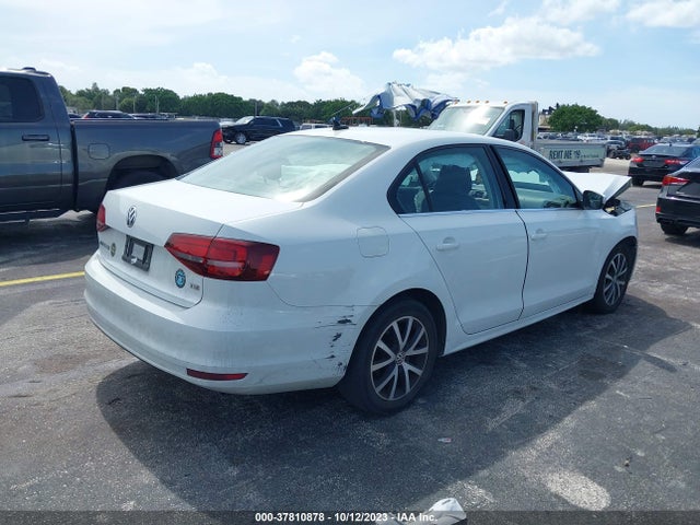 3VWDB7AJ8HM256971 Volkswagen Jetta 1.4t Se