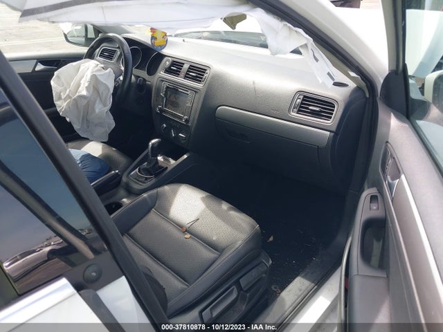 3VWDB7AJ8HM256971 Volkswagen Jetta 1.4t Se