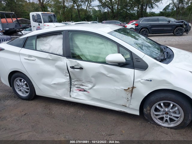 Toyota Prius Two 2016 JTDKBRFU7G3010213 Image 6