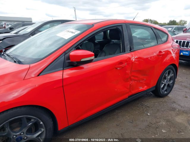 1FADP3K27EL278323 Ford FOCUS SE