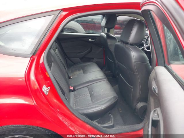 1FADP3K27EL278323 Ford FOCUS SE