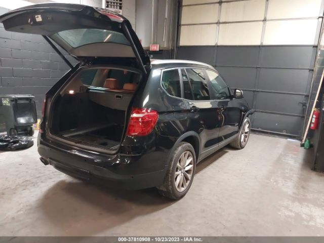 2017 BMW X3 5UXWX9C34H0W67907 Photo 3