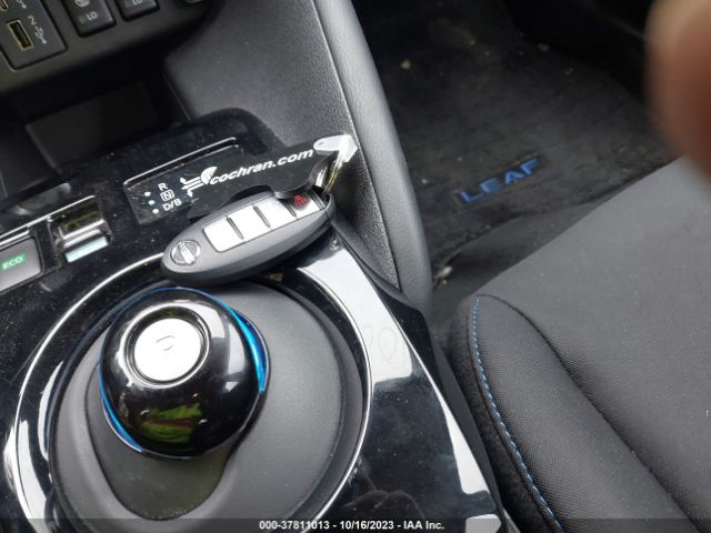 1N4AZ1CV1NC561083 Nissan LEAF SV