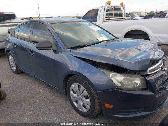 2014 1G1PA5SH2E7318687 main image