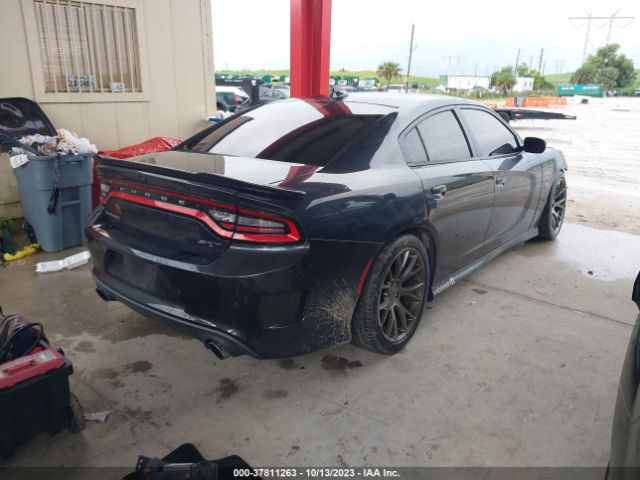 2C3CDXEJ0GH285675 Dodge Charger Srt 392