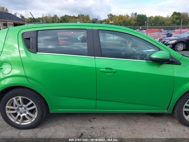 Chevrolet SONIC LT 2015 1G1JC6SB5F4162276 Image 13