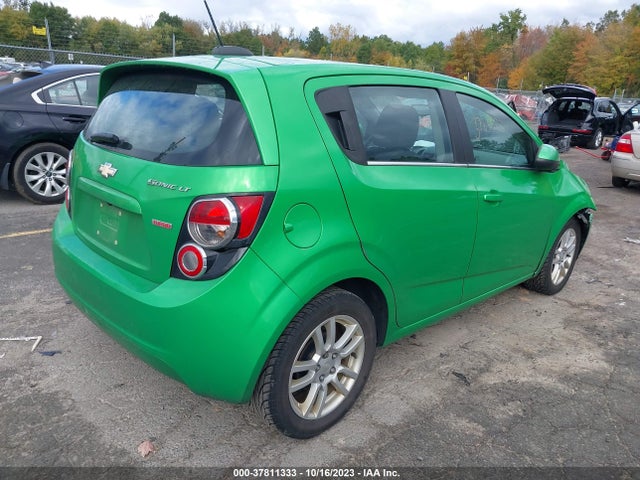 Chevrolet SONIC LT 2015 1G1JC6SB5F4162276 Image 4