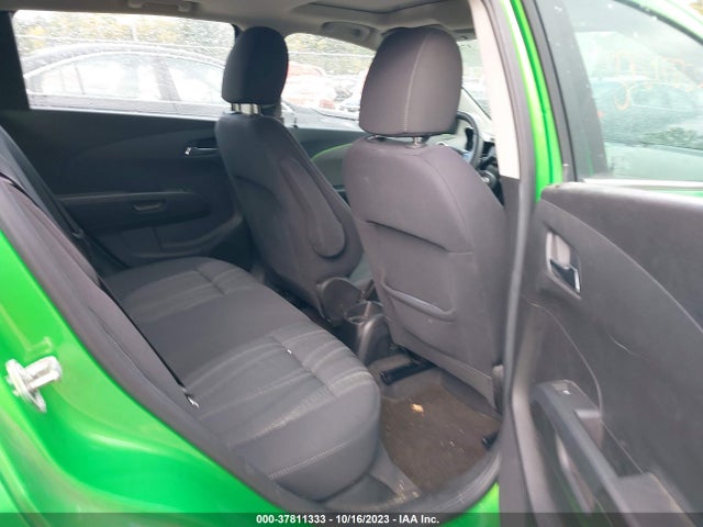 Chevrolet SONIC LT 2015 1G1JC6SB5F4162276 Image 8