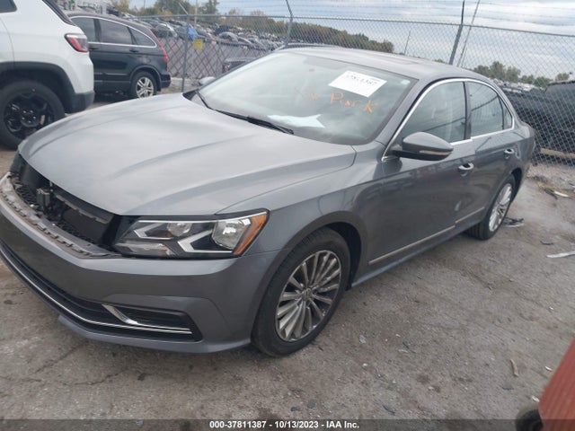 1VWBT7A35HC021189 Volkswagen Passat 1.8t Se