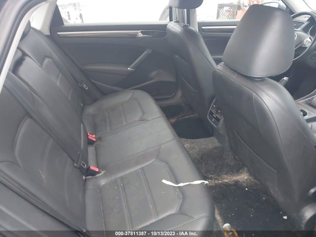 1VWBT7A35HC021189 Volkswagen Passat 1.8t Se