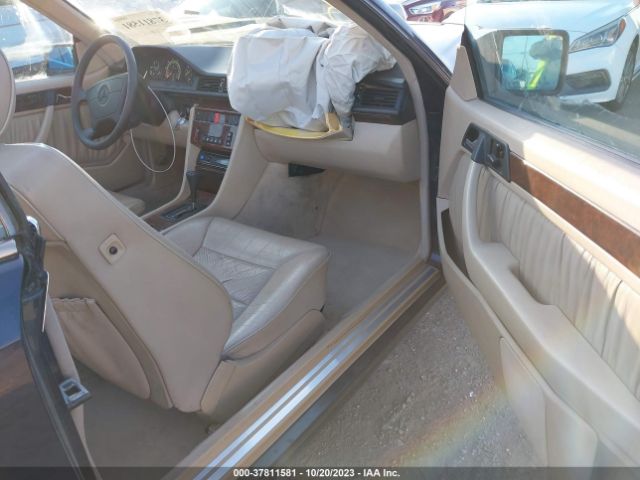1995 MERCEDES-BENZ E WDBEA66E4SC216765 Photo 4