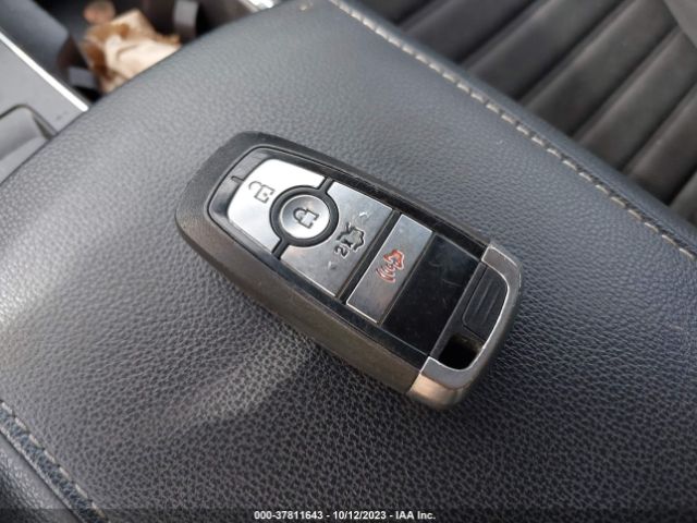 3FA6P0HD7JR267351 Ford FUSION SE