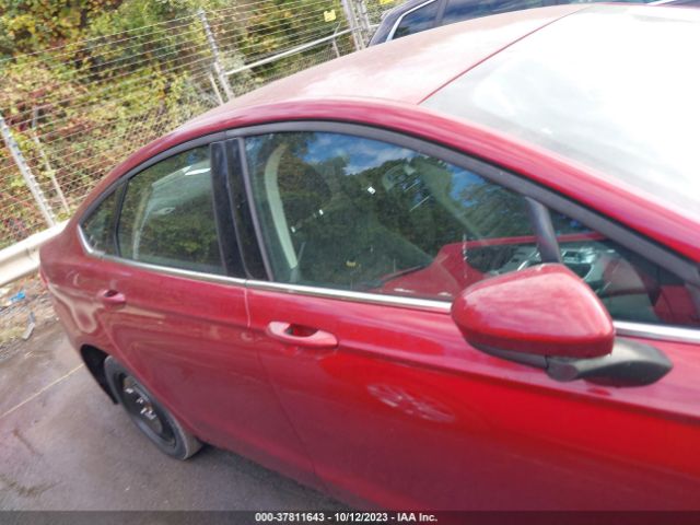 3FA6P0HD7JR267351 Ford FUSION SE