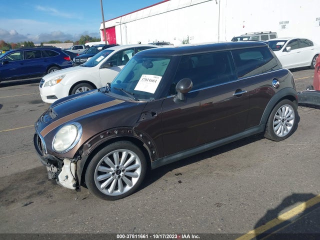 2010 MINI COOPER HARDTOP WMWMF7C53ATZ71328 Photo 1