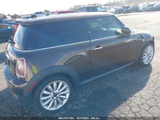 2010 MINI COOPER HARDTOP WMWMF7C53ATZ71328 Photo 3