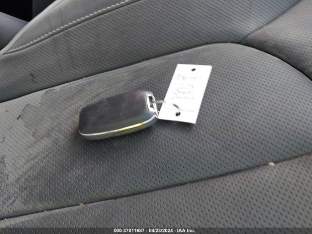 2023 CHRYSLER PACIFICA HYBRID 2C4RC1S7XPR584700 Photo 10