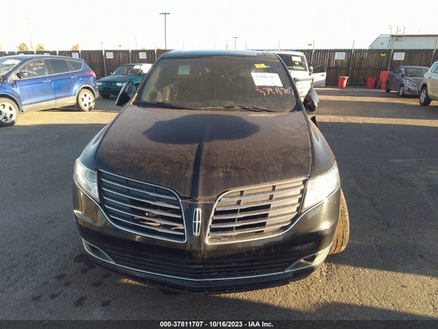 Lincoln MKT 2019 2L1MJ5LT9KBL03519 Image 11