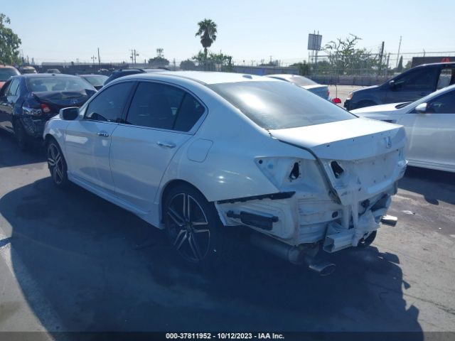 1HGCR3F92HA015066 Honda Accord Sedan Touring