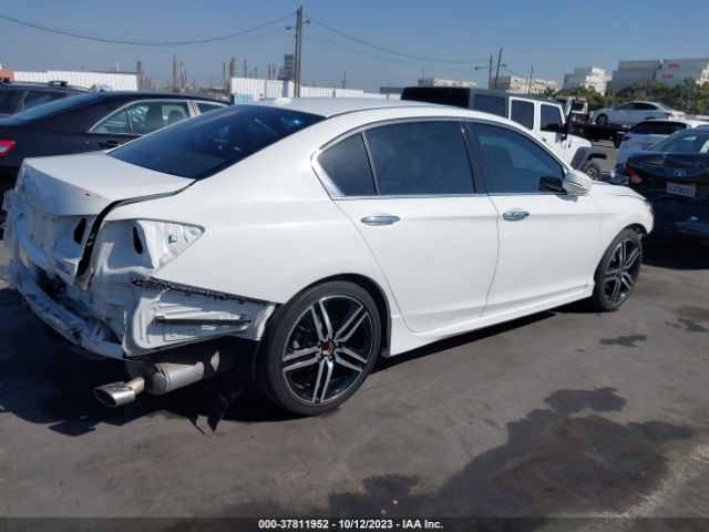 1HGCR3F92HA015066 Honda Accord Sedan Touring