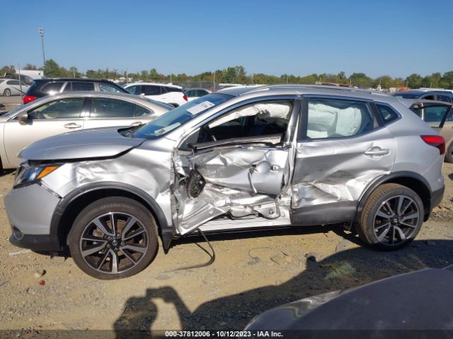 JN1BJ1CP7HW008242 Nissan Rogue Sport Sl