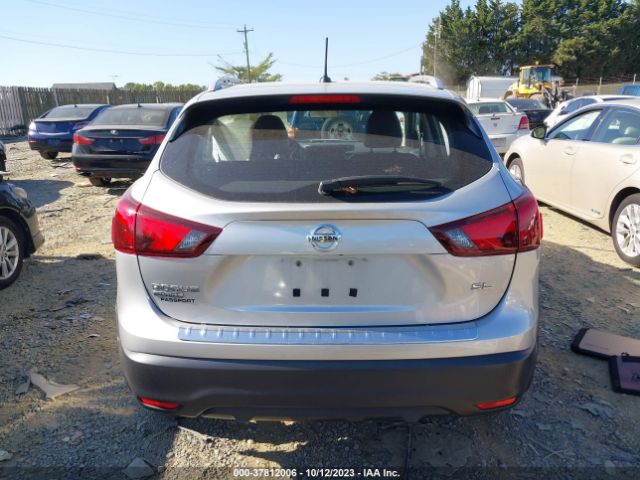 JN1BJ1CP7HW008242 Nissan Rogue Sport Sl