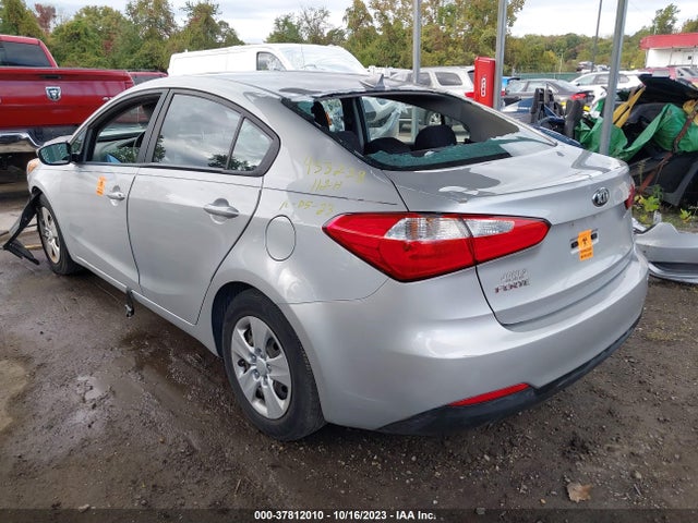 KIA FORTE LX 2016 KNAFK4A63G5441985 Image 3