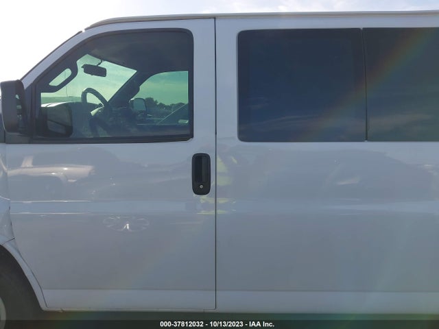 Chevrolet Express Passenger Lt 2018 1GAZGPFGXJ1270454 Image 14