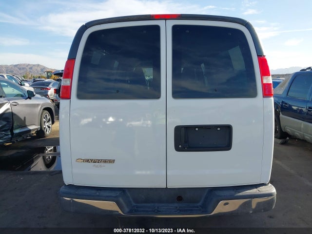 Chevrolet Express Passenger Lt 2018 1GAZGPFGXJ1270454 Image 16
