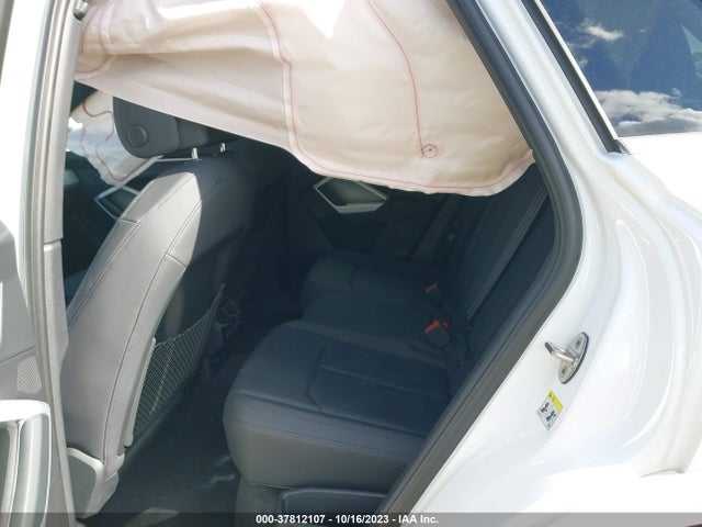 WA1AECF32L1100375 Audi Q3 PREMIUM