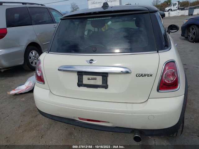 Auction sale of the 2012 Mini Cooper, vin: WMWSU3C56CT540197, lot number: 37812158