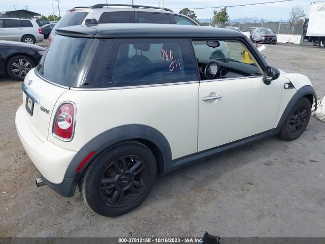 2012 MINI COOPER WMWSU3C56CT540197 Photo 3