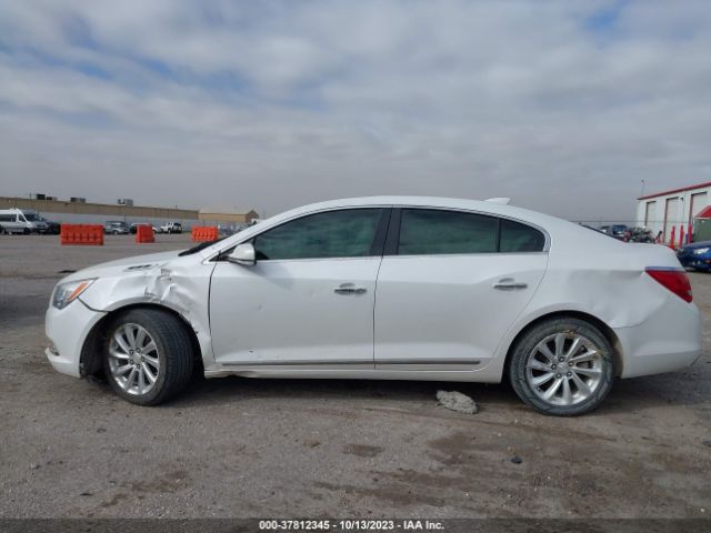 1G4GB5G33FF174717 Buick Lacrosse Leather