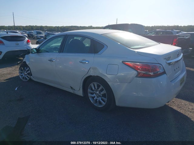 Nissan Altima 2.5 S 2015 1N4AL3AP3FC442132 Image 3