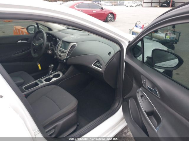 1G1BC5SMXH7209593 Chevrolet Cruze Ls Auto