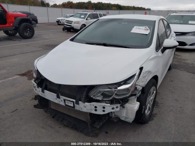 1G1BC5SMXH7209593 Chevrolet Cruze Ls Auto