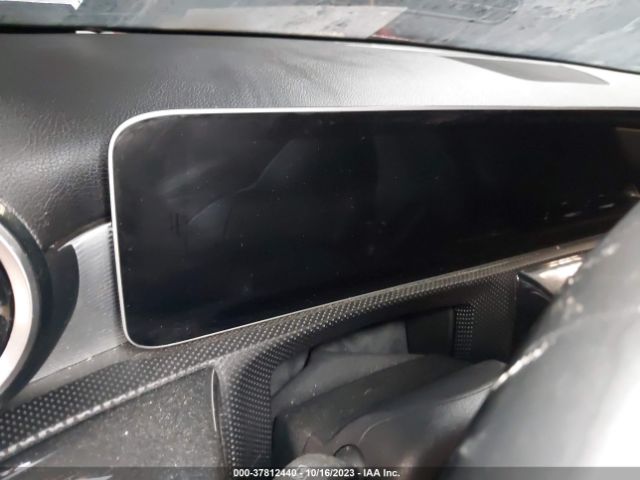 W1K3G4FB0LW045021 Mercedes-Benz A 220 4matic