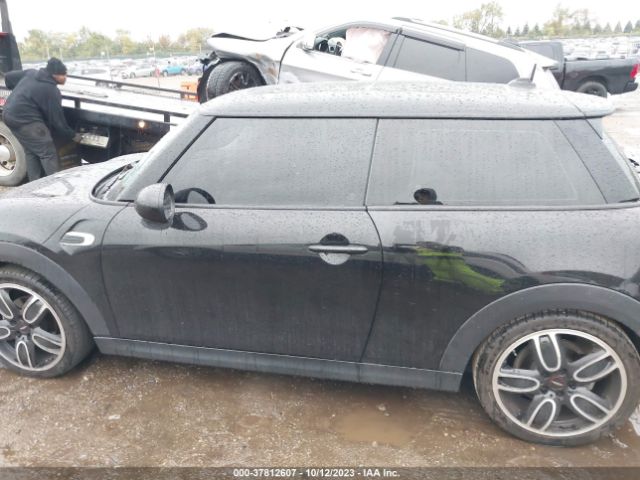 WMWXP5C58K2H97555 Mini Hardtop 2 Door Cooper