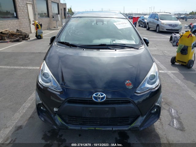 Toyota Prius C One/two/three/four 2017 JTDKDTB32H1592304 Image 12