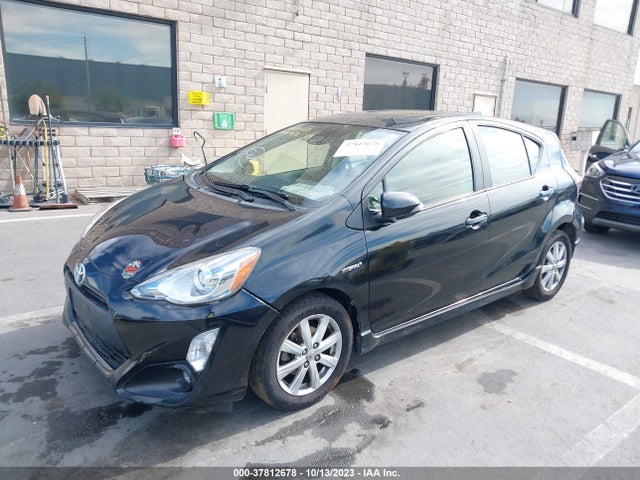 Toyota Prius C One/two/three/four 2017 JTDKDTB32H1592304 Image 2