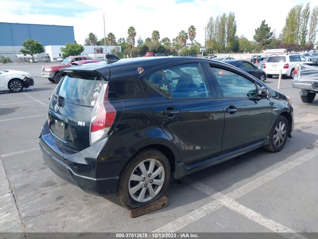 Toyota Prius C One/two/three/four 2017 JTDKDTB32H1592304 Image 4