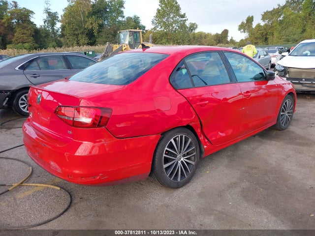 3VWD17AJ7FM425376 Volkswagen Jetta Sedan 1.8t Sport
