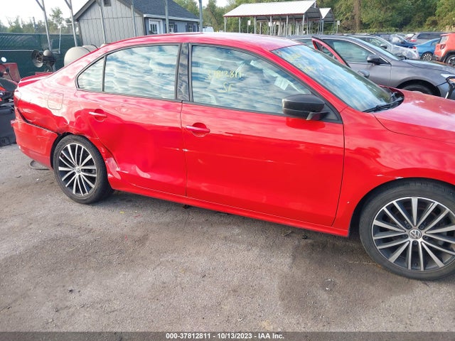 3VWD17AJ7FM425376 Volkswagen Jetta Sedan 1.8t Sport